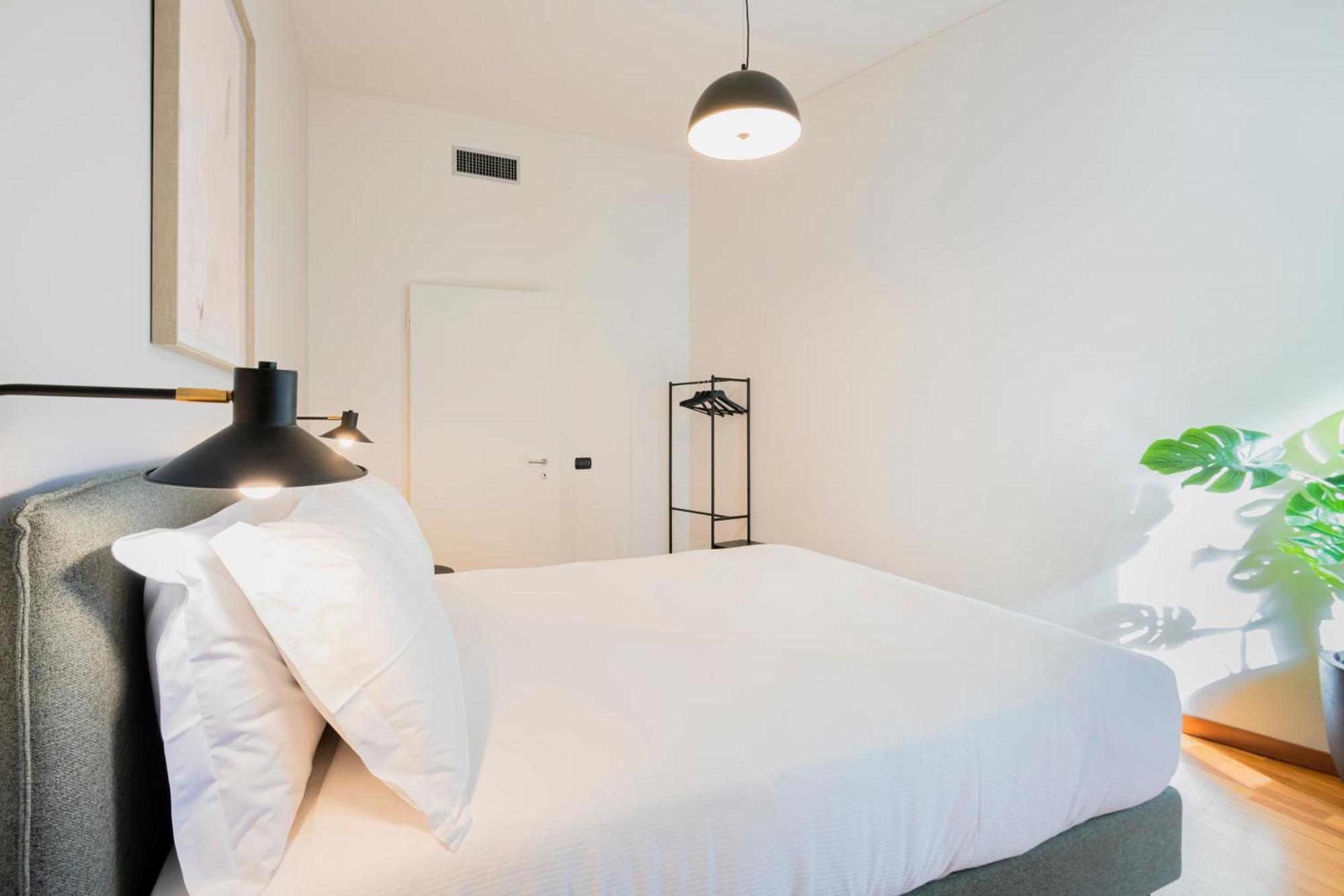 Relstay - Montenapoleone Milano Exteriör bild
