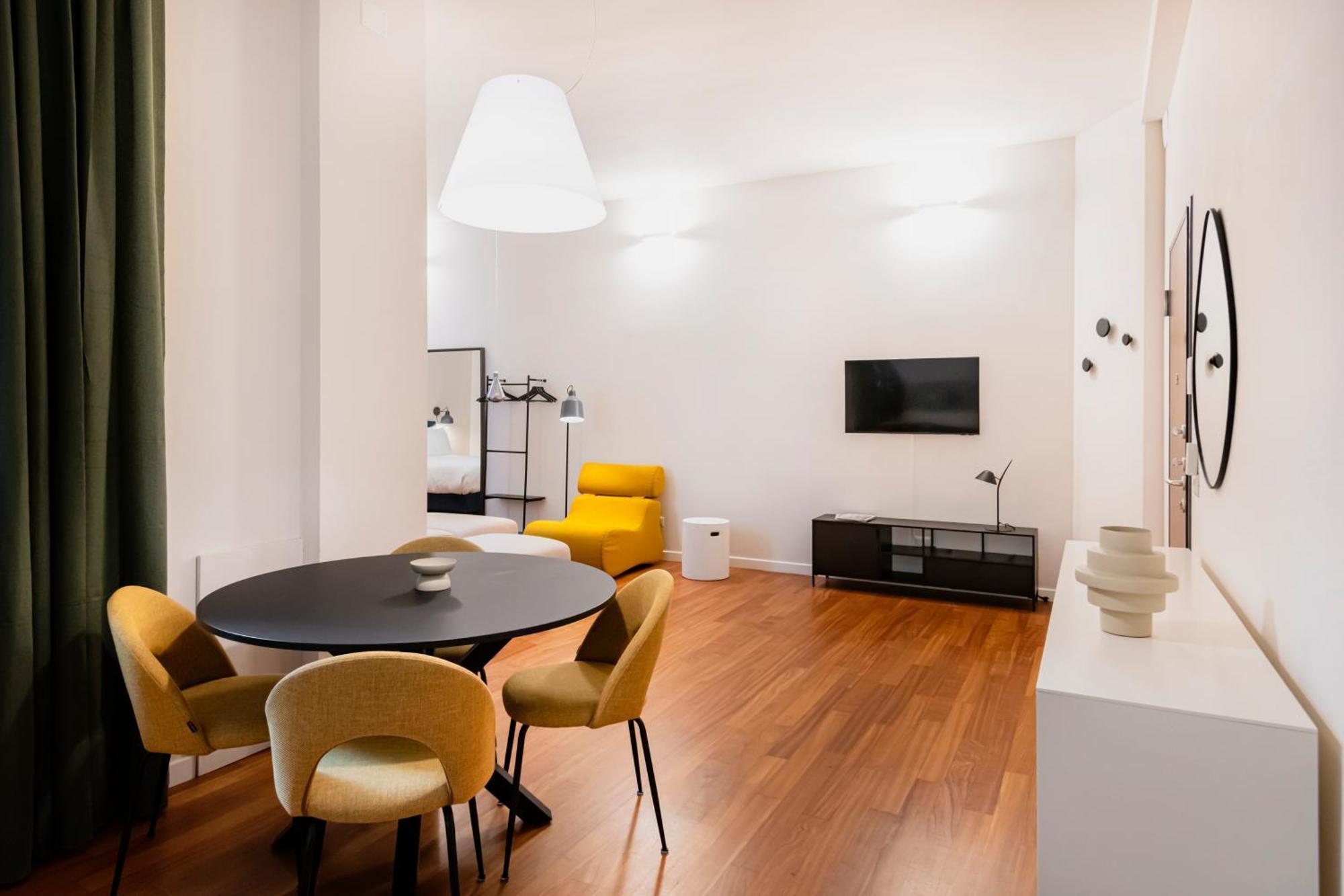 Relstay - Montenapoleone Milano Exteriör bild